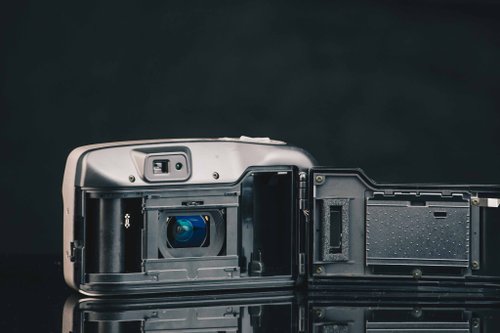 Minolta Riva Zoom 70 DATE＃135フィルムカメラ - ショップ Rick