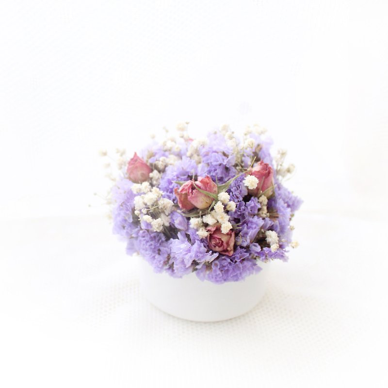 Red Berry Cup Cake Mini Table Flower Mini Rose & Star Dry Flower - Pottery & Ceramics - Plants & Flowers Purple