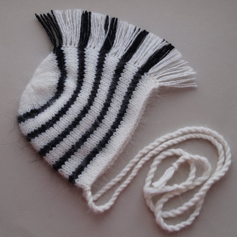 Zebra newborn bonnet knitting pattern - Knitting, Embroidery, Felted Wool & Sewing - Other Materials 