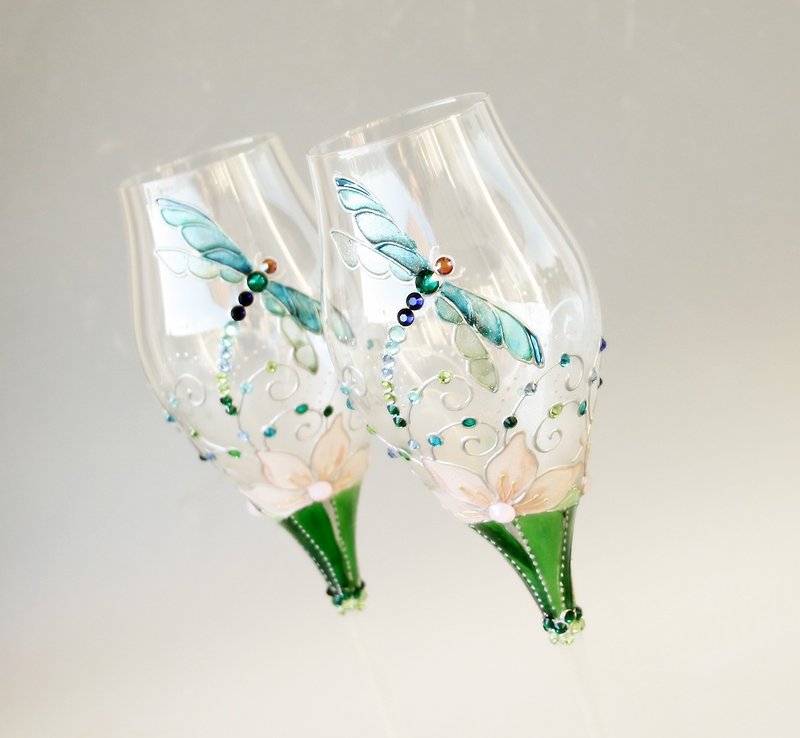 Dragonfly Wine Glasses Champagne Flutes Wedding Glasses Hand painted Set of 2 - แก้วไวน์ - แก้ว หลากหลายสี