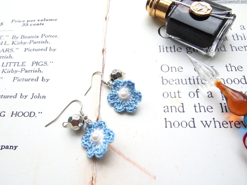 French light blue with white lace thread hand-knitted flower earrings BE018 - ต่างหู - งานปัก ขาว