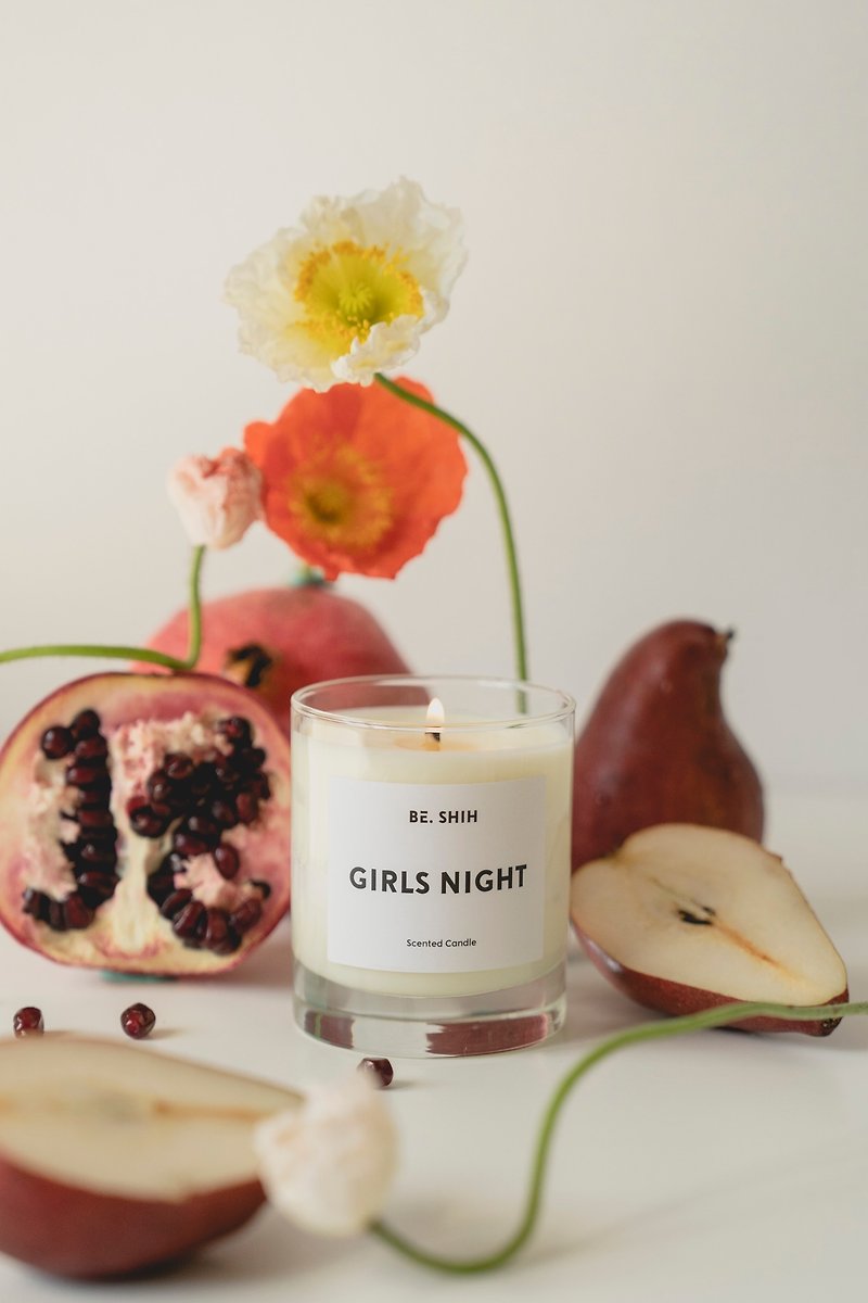 GIRLS NIGHT Popcorn Night/Gourmet Fragrance Candle 150G - เทียน/เชิงเทียน - ขี้ผึ้ง 