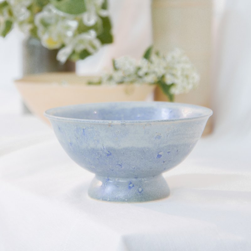 ご予約 - 手作り陶器 -ブルーの背の高いプリンボウル アイスクリームやおかずにも適しています - 茶碗・ボウル - 陶器 ホワイト