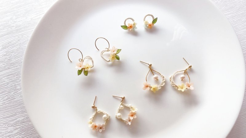 Vintage and Elegant* handmade clay flower crochet earrings/ear clips - Earrings & Clip-ons - Cotton & Hemp 