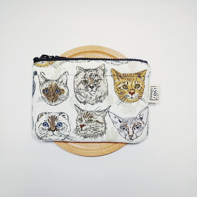 [Emperor driving - white] Coin purse clutch bag with zipper bag Christmas exchange gift - Clutch Bags - Cotton & Hemp White