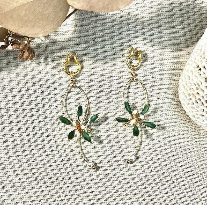 Temperament Crystal Flower Pearl Model - Earrings & Clip-ons - Other Materials Multicolor