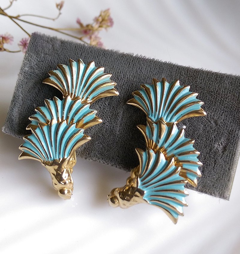 [Western antique jewelry / old age] 1970s tropical round fan coconut style bolt earrings - Earrings & Clip-ons - Other Metals Blue