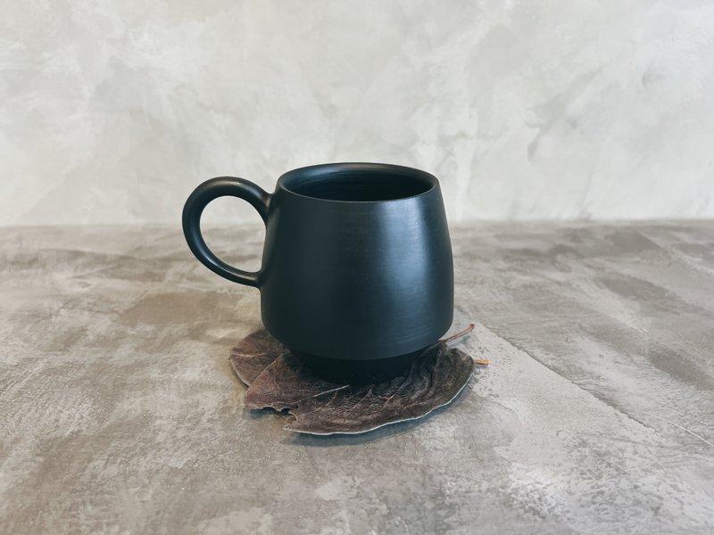 Carburized mug - Mugs - Pottery Black