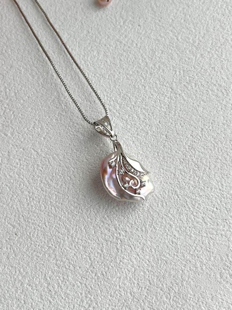 鈴蘭花純銀巴洛克珍珠吊墜配可調校韓銅項鏈 - 項鍊 - 珍珠 