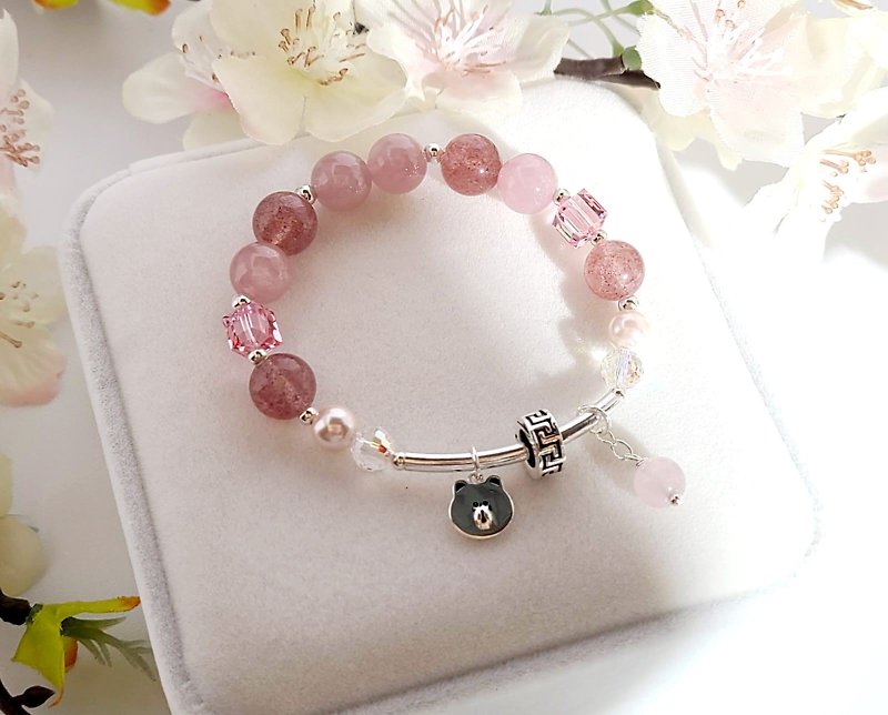 Mengmeng temperament - natural pale pink crystal / strawberry pink crystal bracelet - สร้อยข้อมือ - คริสตัล 