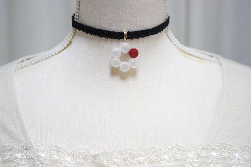 樹脂藝術 方形吊墜・夜色深處 - 項鍊 - 樹脂 紅色