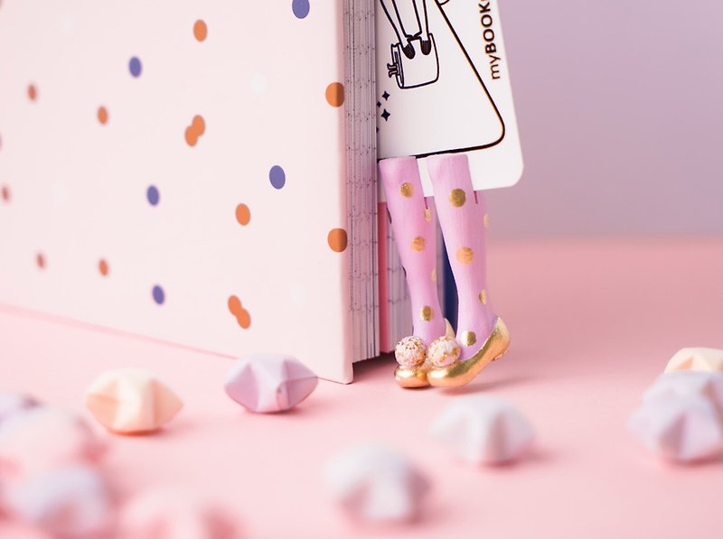Unique Airy-Fairy Bookmark Handmade Custom Librarian Bookish Gift (Pink) - 書籤 - 黏土 粉紅色