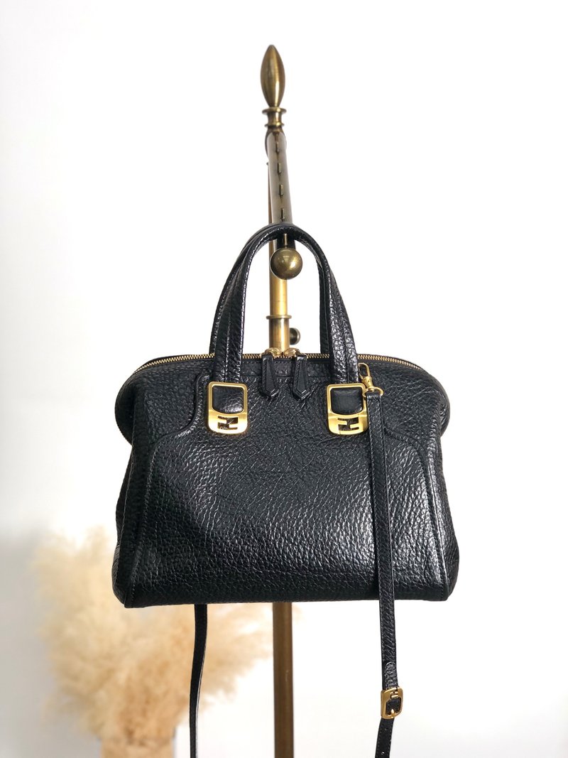【 日本直送 名牌中古包 】FENDI 芬迪 Chameleon 手提/肩背包 黑色 皮革 2way 8BL114-HXF vintage 66eazz - 側背包/斜背包 - 真皮 黑色