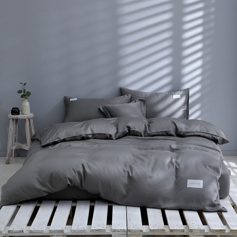 Minimalist Aesthetics-60 Count 300 Yarn 100% Pure Tencel Thin Quilt Bed Bag Set (Iron Lead Gray) - Bedding - Other Materials Gray