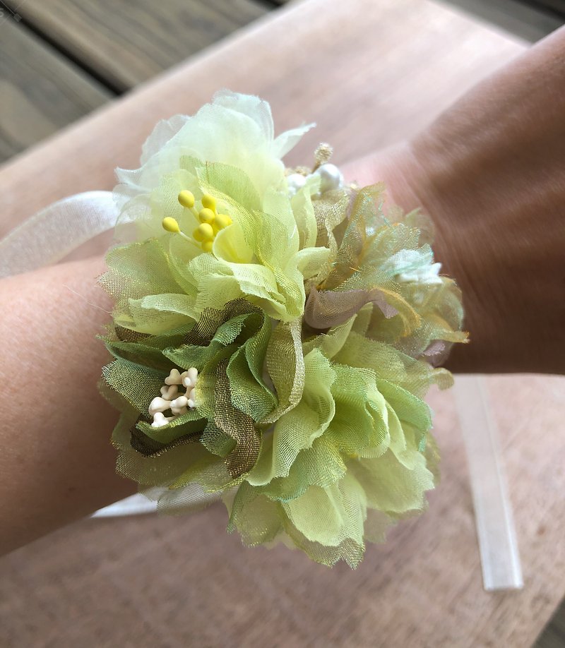 seasea wrist flower no.01 - สร้อยข้อมือ - ผ้าฝ้าย/ผ้าลินิน สีเหลือง