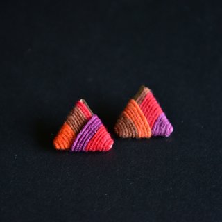 GirlZhenのショップ手作り手作りウール糸織りコントラストカラーストライプ三角ピアス赤