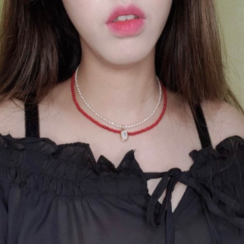 3mm Red Coral Necklace - สร้อยคอทรง Collar - วัสดุอื่นๆ สีแดง