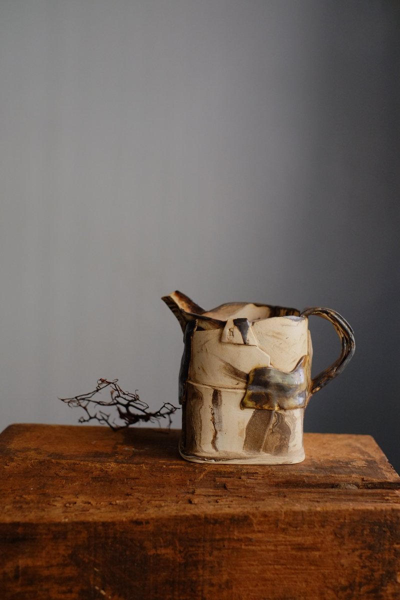 handmade coffee pot - ของวางตกแต่ง - ดินเผา 