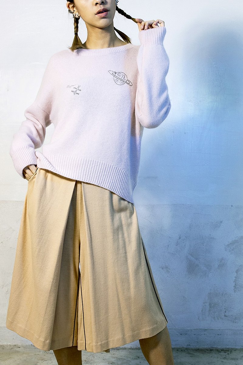 手で刺繍された惑星と衛星カシミアのルーズフィットの柔らかいセーターは、5つの英語の文字で刺繍することができます - ニット・セーター - ウール ピンク
