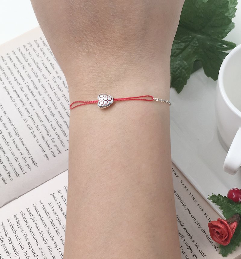 *Le Bonheur Line Happiness Line*Half-line half-chain in the middle double-line 925 sterling silver hug hollow love gold chain design love heart ball - Bracelets - Paper Red
