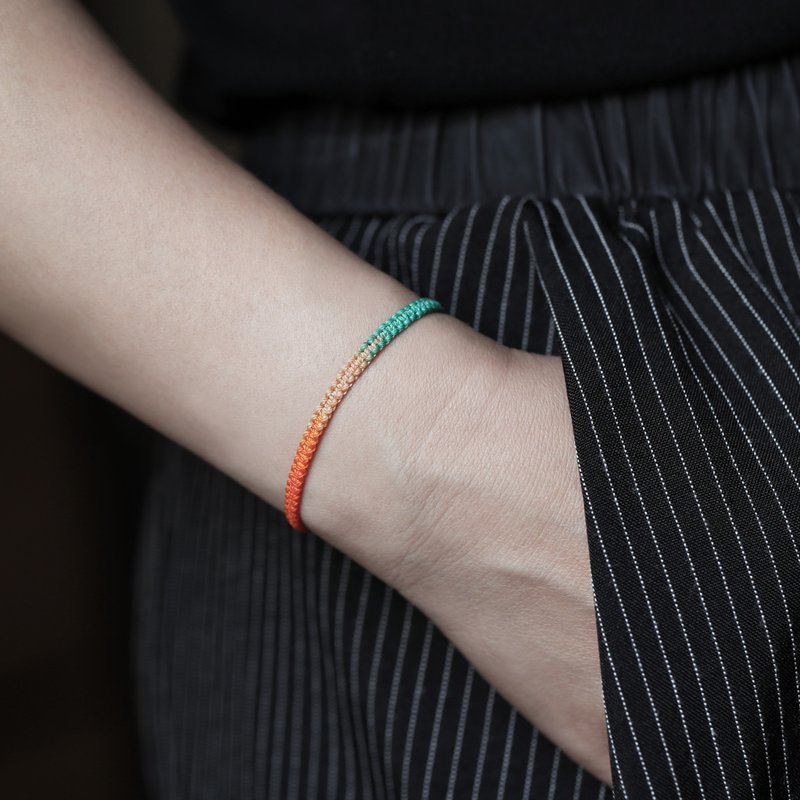 moorigin 鞠染編繩 | 繽紛色系 | 可客製手繩腳繩・可洗澡不掉色 - 手鍊/手環 - 其他材質 