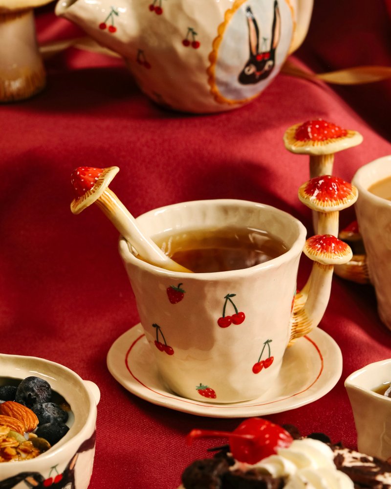 Mushroom Coffee Cup (only Cup) - 其他 - 陶 紅色