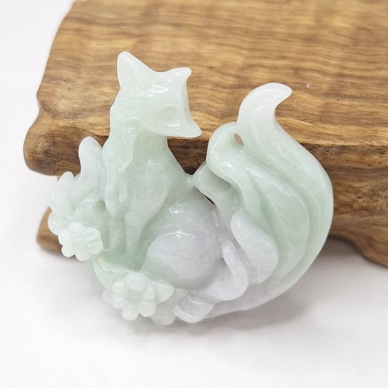 Bingrun Chuncai hand-carved nine-tailed fox pendant | natural Burmese jade A grade jade - สร้อยคอ - หยก 