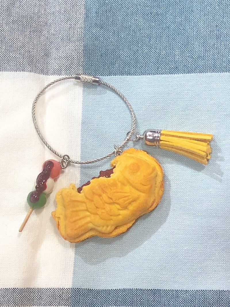 Japanese style taiyaki charm/handmade/bag charm/key ring/jewelry/bag with - Keychains - Clay 