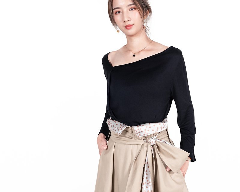 ur knitted three-dimensional eight-quarter sleeves snap-on top-black - สเวตเตอร์ผู้หญิง - เส้นใยสังเคราะห์ สีดำ