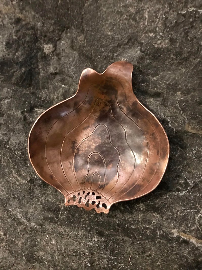 Red copper onion hand-forged incense dish - Fragrances - Precious Metals 