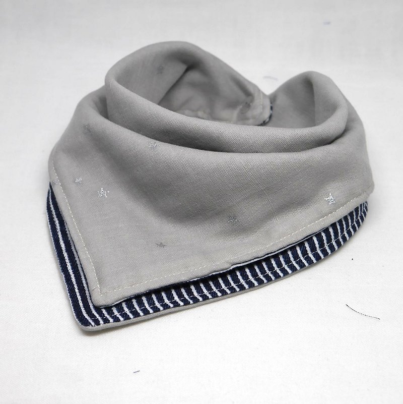 Japanese Handmade 6-layer-gauze Baby Bib - ผ้ากันเปื้อน - ผ้าฝ้าย/ผ้าลินิน สีเทา