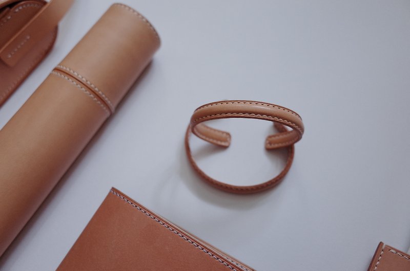 Leather Bangle - Italian Original - Bracelets - Genuine Leather Khaki