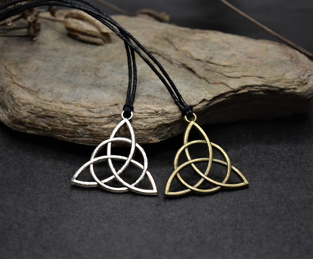 Triquetra black cord necklace Celtic knot triquetra adjustable necklace -  Shop Inaksh Necklaces - Pinkoi