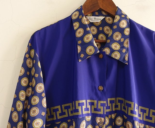 │Slowly│Totem/vintage shirt│vintage.Retro.Literary - Shop