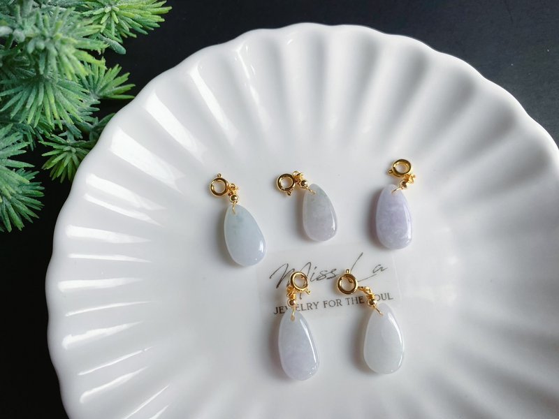 Christmas natural Burmese jade water drop small object design random buckle universal buckle gift - Charms - Jade Green