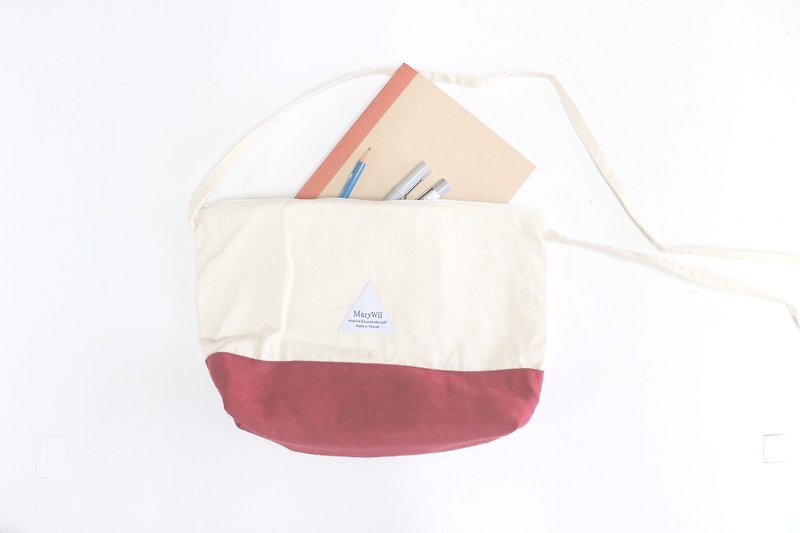 MaryWil拼接帆布側背包-暗紅 - 側背包/斜孭袋 - 棉．麻 紅色