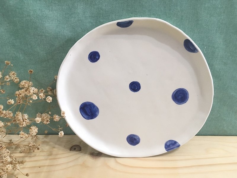 Pottery dish - blue round dots - จานเล็ก - ดินเผา สีน้ำเงิน