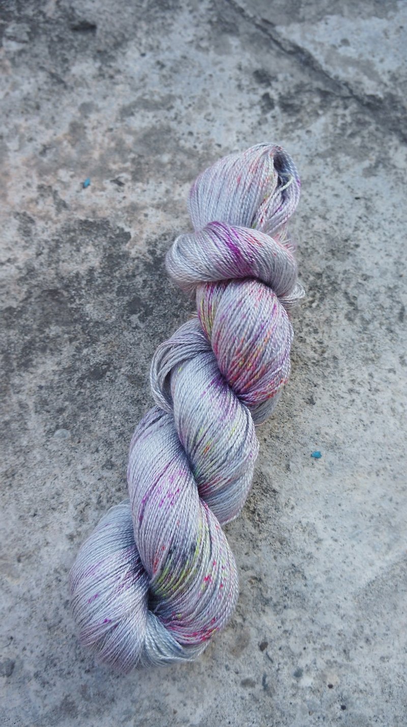 Hand dyed lace thread. Breeze (55 BFL/45 Silk) - เย็บปัก/ถักทอ/ใยขนแกะ - ขนแกะ 