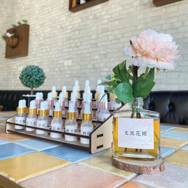 【香間小路】特調居家擴香 文旦花開 100ml ( 贈送甜橙精油10ml ) - 香氛/精油/擴香 - 玻璃 橘色
