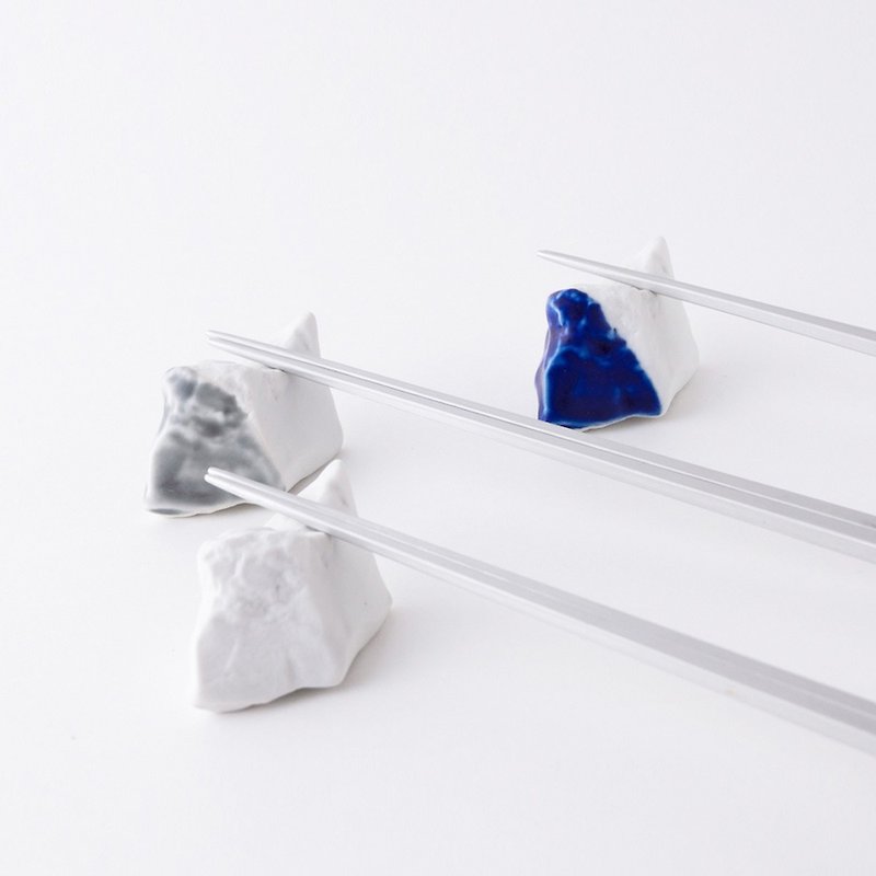 KIHARA TOUSEKI rough stone chopstick rest set B - Chopsticks - Porcelain Blue