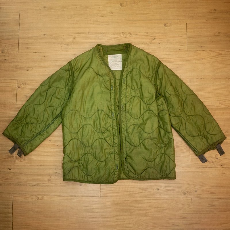 US Army Public Issue M65 Lined Jacket Vintage Second Hand Quilted Gourd Pattern - เสื้อโค้ทผู้ชาย - ผ้าฝ้าย/ผ้าลินิน สีเขียว