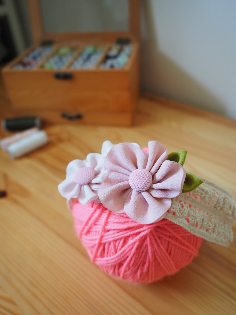 Handmade fabric flower baby/kid headband - หมวกเด็ก - ผ้าฝ้าย/ผ้าลินิน สึชมพู