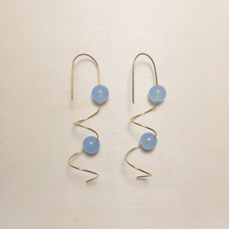 天藍玉石旋轉耳環 - 耳環/耳夾 - 玉石 藍色
