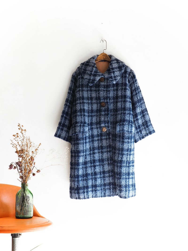 River Water Mountain - Miyazaki sky blue thick material coarse plaid wind girl sheep antique wool coat coat - Women's Casual & Functional Jackets - Wool Blue