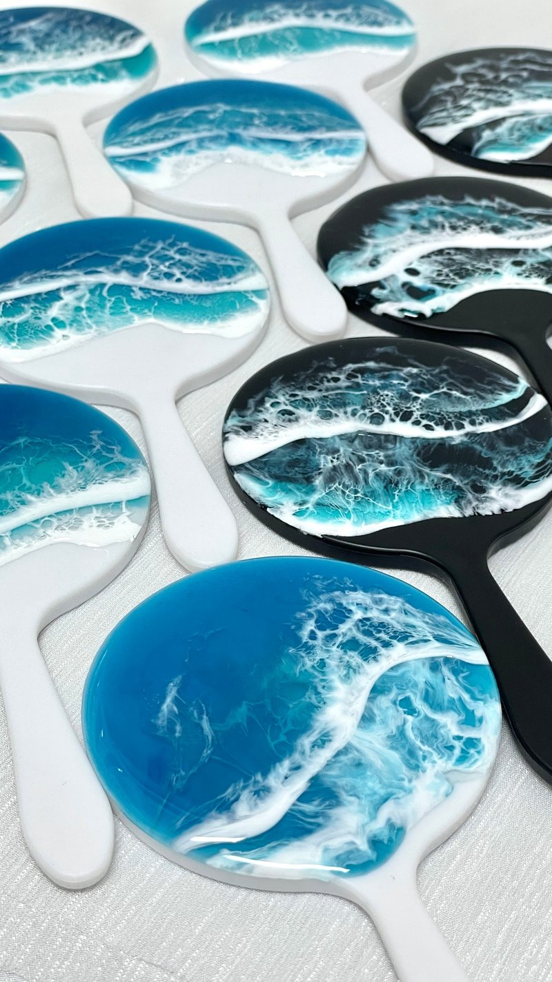 Resin Ocean Portable Makeup Mirror (Round) - Makeup Brushes - Resin Blue