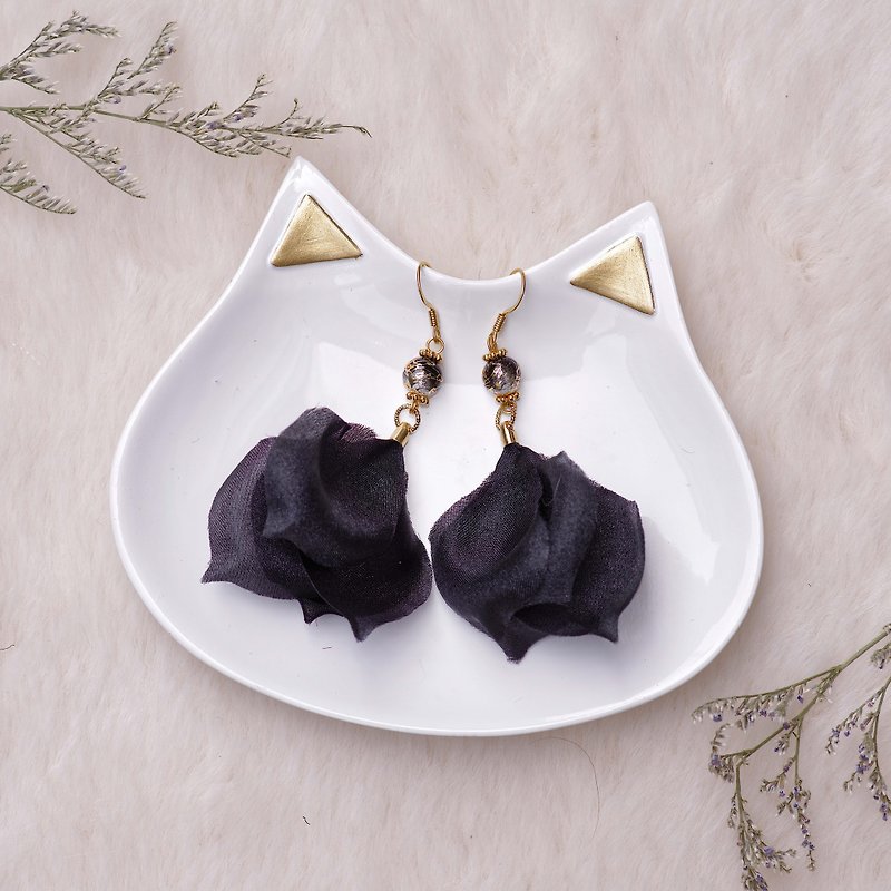 | Katherine | - Earrings & Clip-ons - Other Materials Black