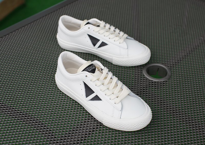 TOUCH GROUND Vintage Triangle WHITE BLACK P00000BX - Women's Running Shoes - Genuine Leather White