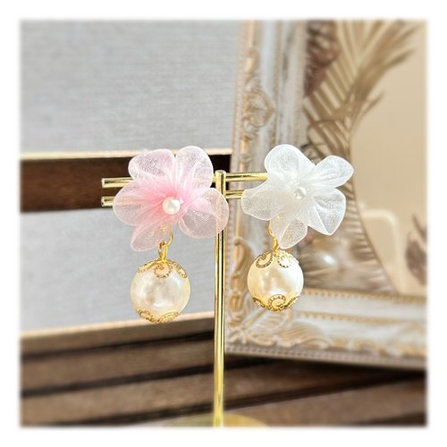 パール ピアス アシンメトリー シフォン フラワー - ショップ