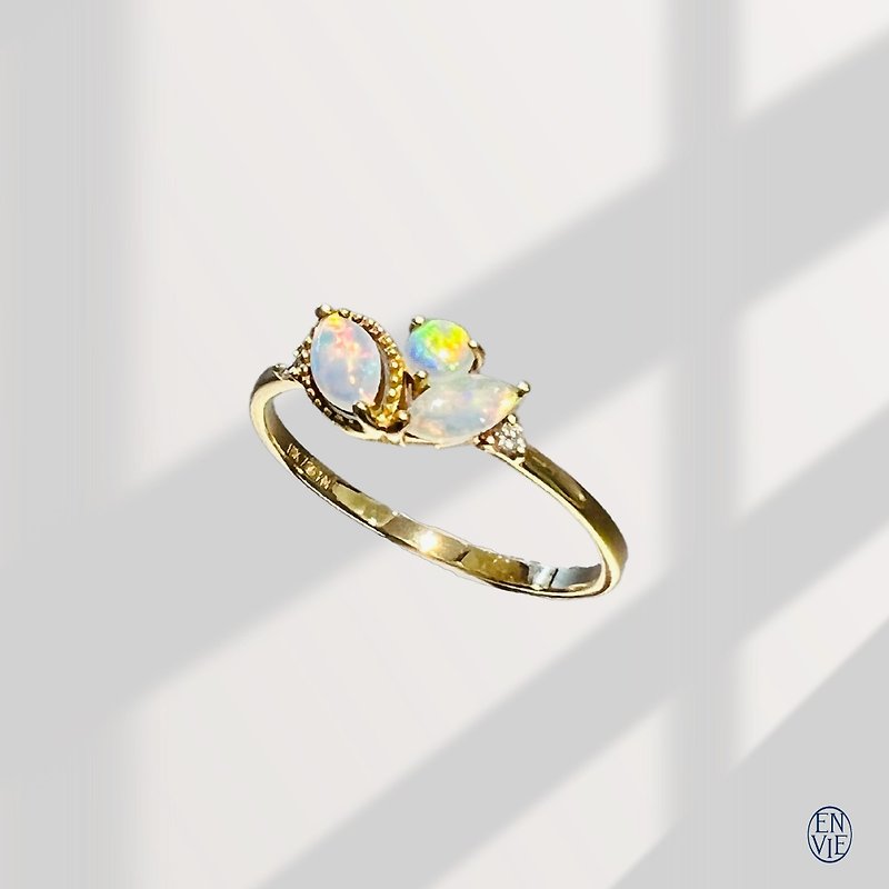 18K Australian Opal Diamond Ring18K Australian Opal Diamond Ring - General Rings - Precious Metals 