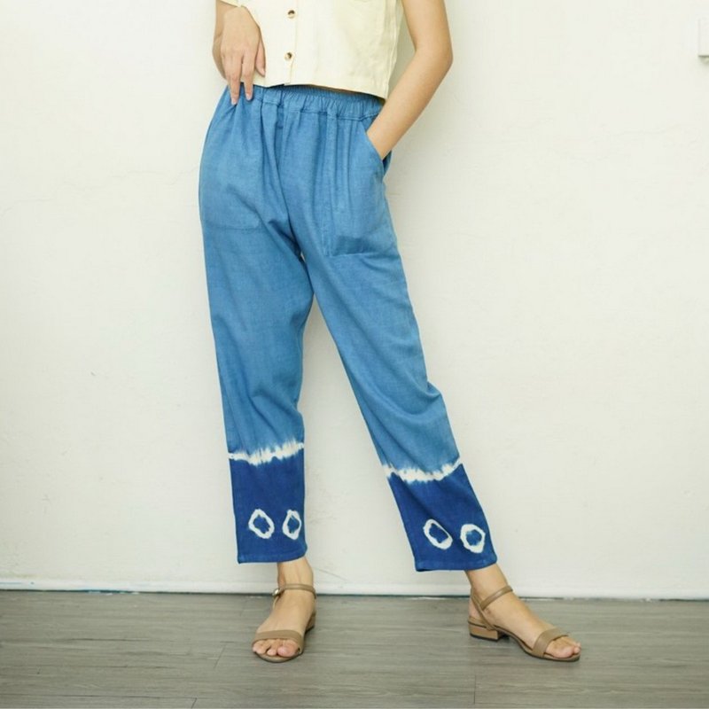 Blue Tie Dye White Line Dave Pants - 女長褲 - 棉．麻 藍色